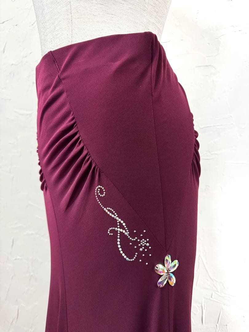 【上品】新品　ラインストーン　美しいワインレッドカラー社交ダンススカートｍ102 上品】新品 ラインストーン 美しいワインレッドカラー社交ダンス