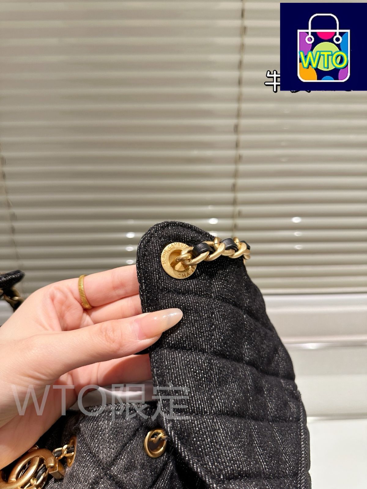 今日特価】Chanel 25s Black Gradient Denim Hobo / シャネル