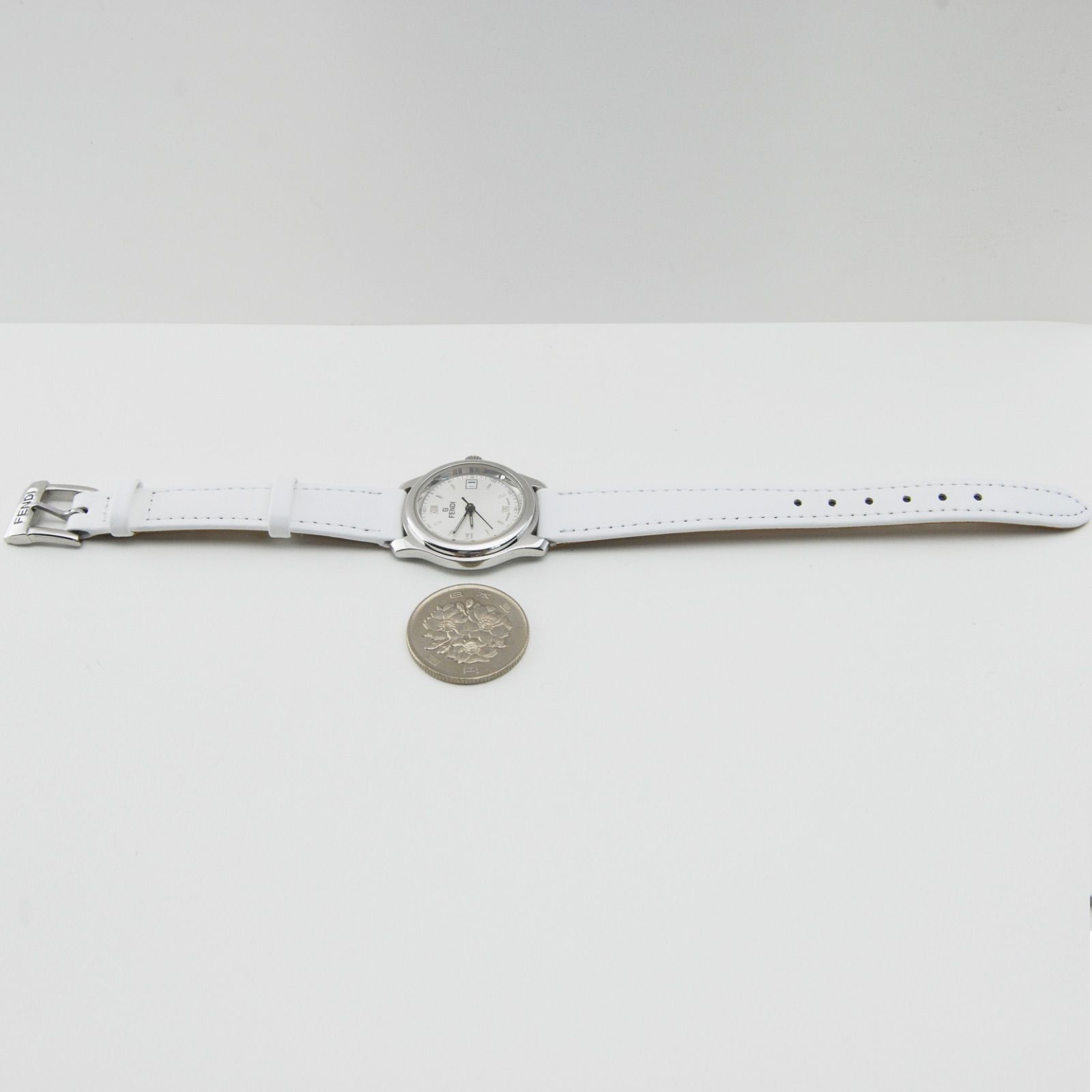 FENDI フェンディ 女性用 腕時計（電池式）動作正常 電池新品 革