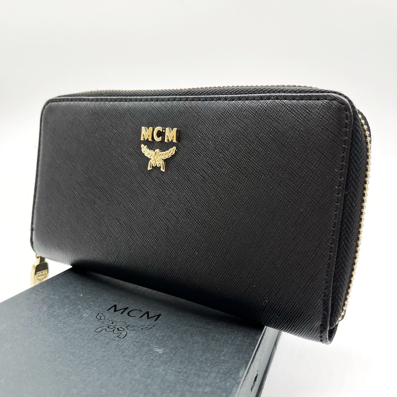 ヨシさん専用！　MCM 財布 エナメル ブラックゴールド 小物 ヨシさん専用！ MCM 財布 エナメル ブラックゴールド 小物 ヨシ