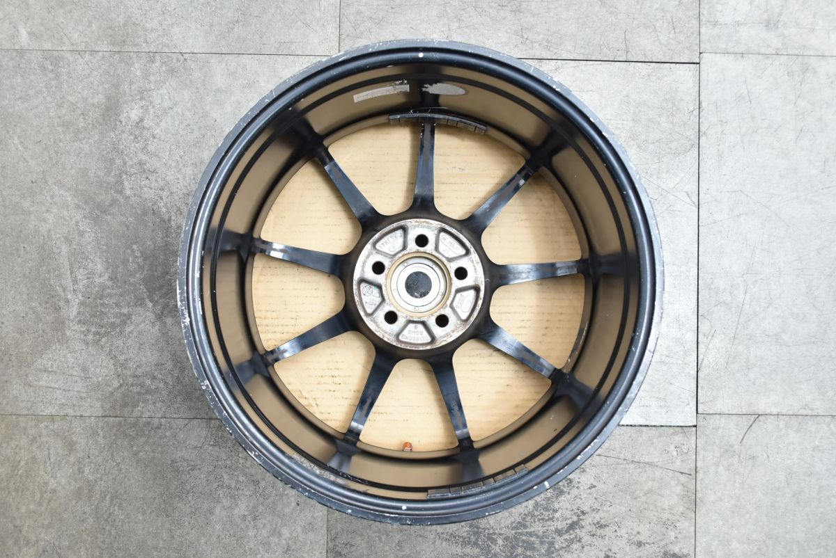 カローラ スポーツ