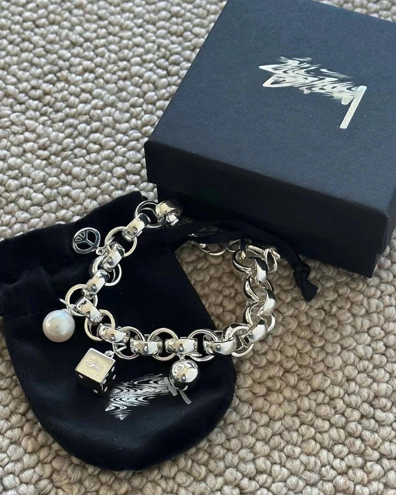 楽天市場】Stussy / ステューシーSpring 24 Jewelry Icon Charm 楽天市場】Stussy / ステューシーSpring 24 Jewelry Icon Charm