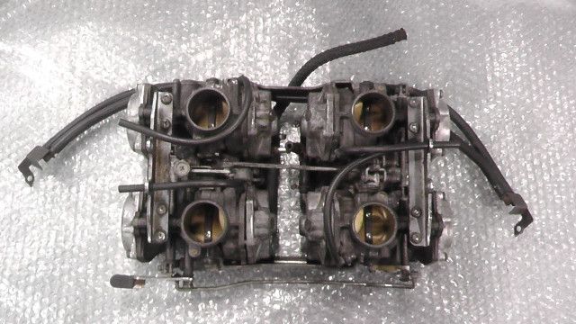 V-MAX JYA2WEE09KA005xxx の キャブレター 1757644088