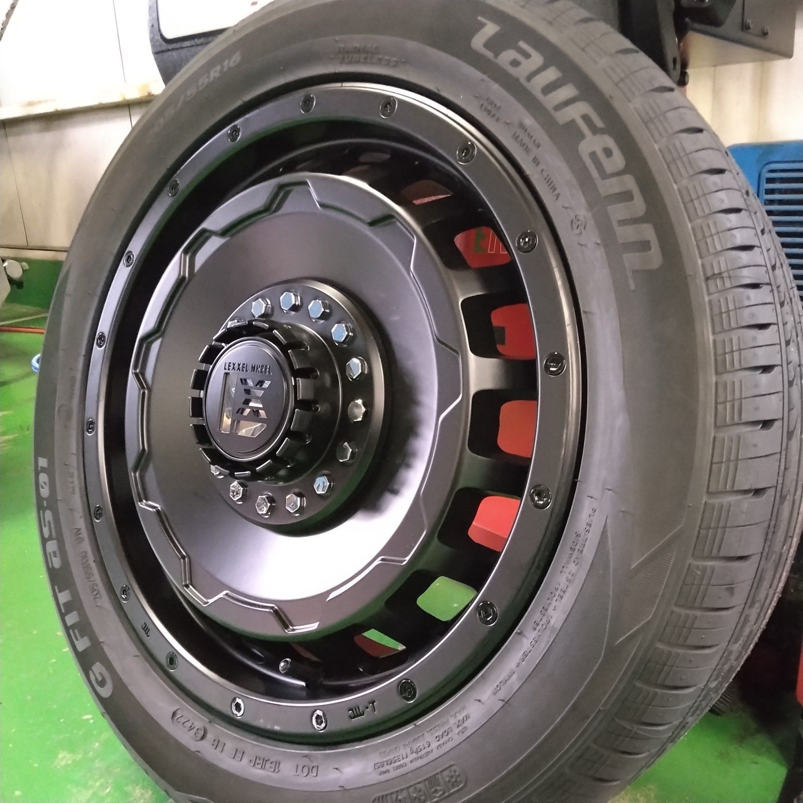 XBEE クロスビー ライズ ロッキー タイヤホイールセット 新品4本セット 175/60R16 LEXXEL SwaGGer Oldstyle  スワッガー オールドスタイル 16インチ - メルカリ