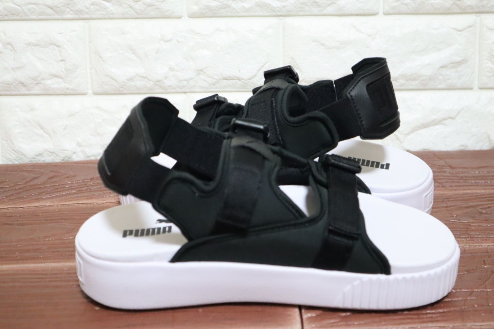 新品 PUMA プーマ PLATFORM SLIDE YLM プラットフォーム スライド 