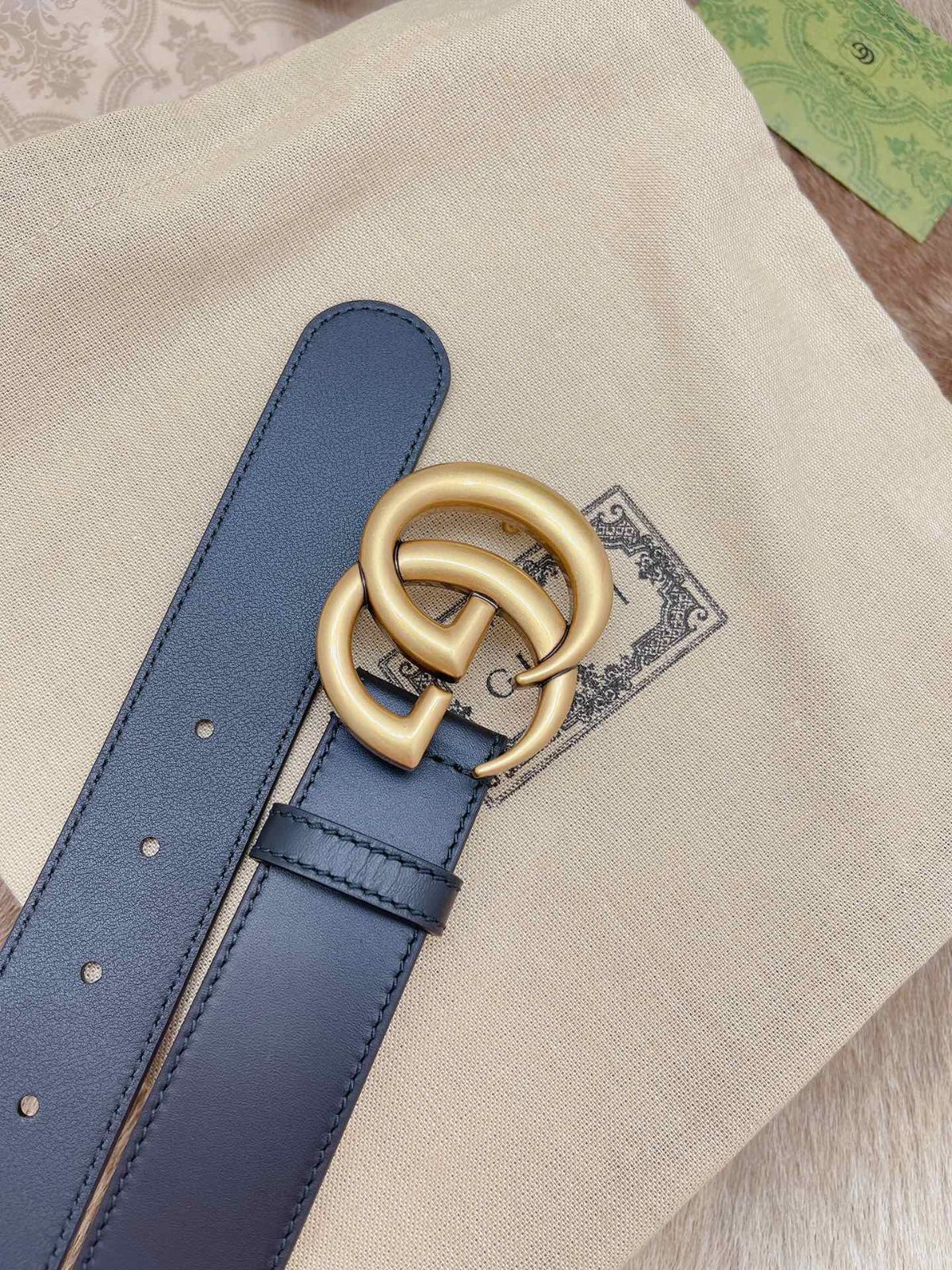 今日特価】Gucci Double G 2.0cm 本革ベルト-2 - メルカリ