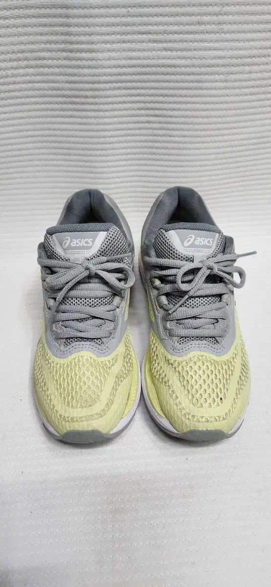 Asics(アシックス) GT2000 6 ランニングシューズ 225 サイズ