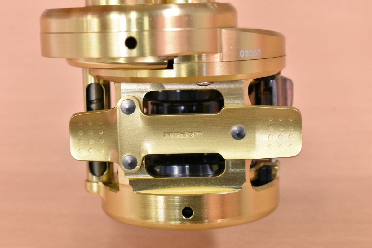 シマノ 15オシアコンクエスト 300HG OCEA CONQUEST ベイトリール 品