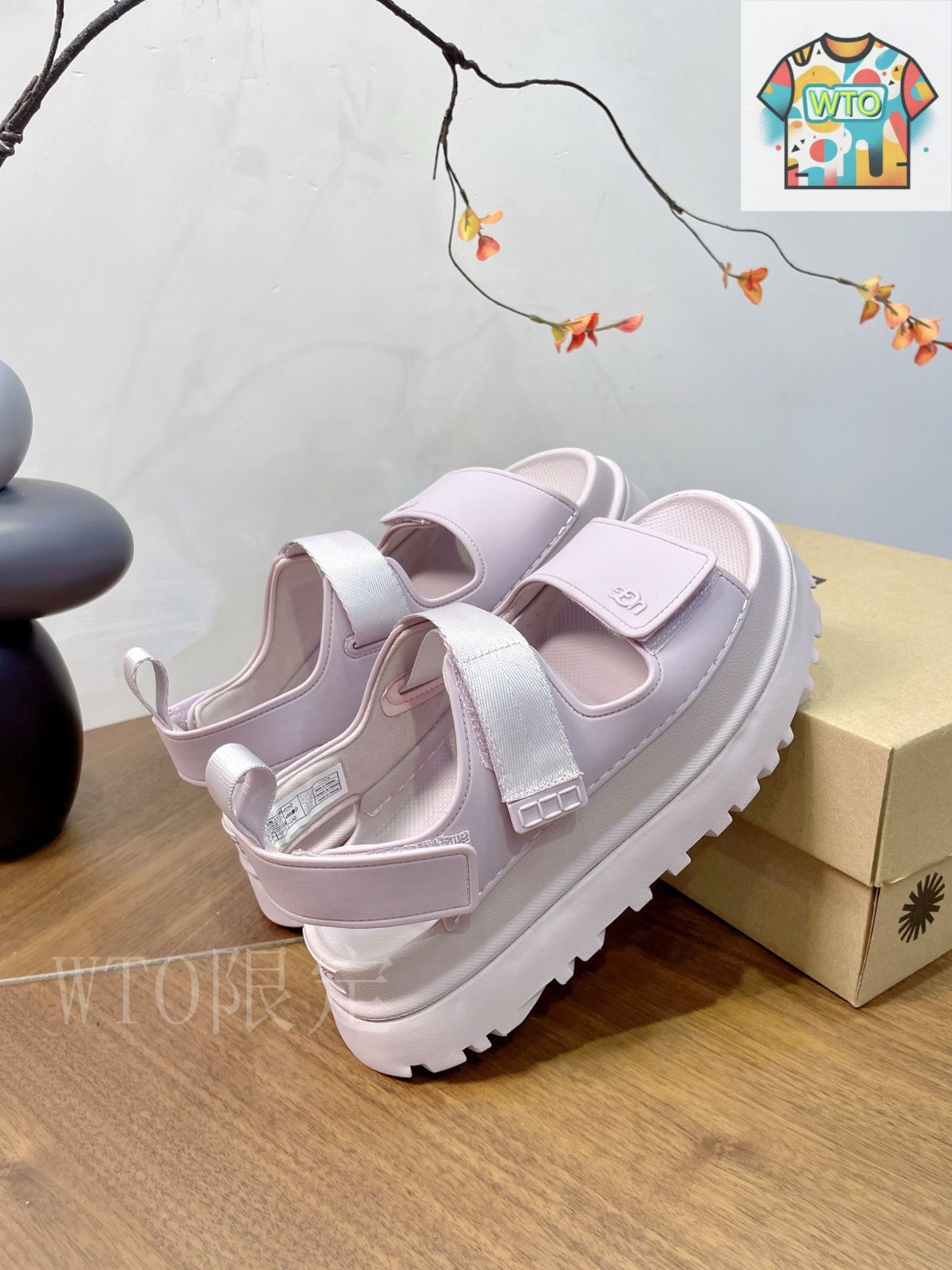 UGG マジックテープ 厚底サンダル03-VZ36 - メルカリ