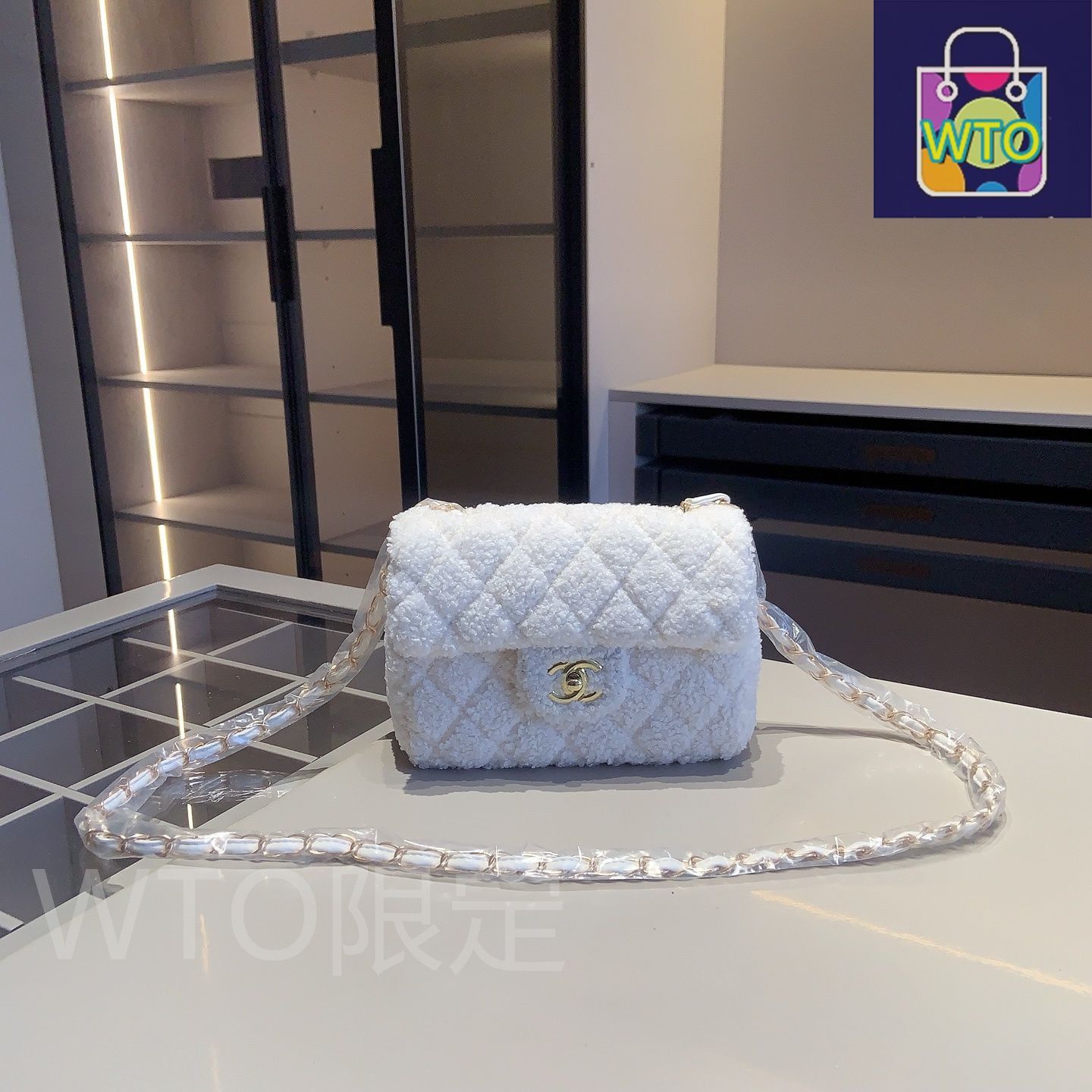 新品！CHANEL 3点セットおまけ付き 今日特価】Chanel X675 3点セット, トートバッグ＆スクエア