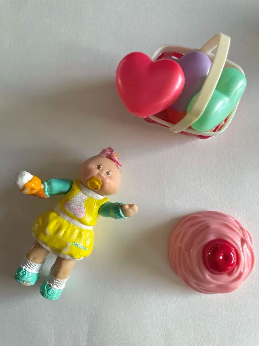 くっつきハートのヘアゴムシャーリーテンプルメゾピアノ に くっつき