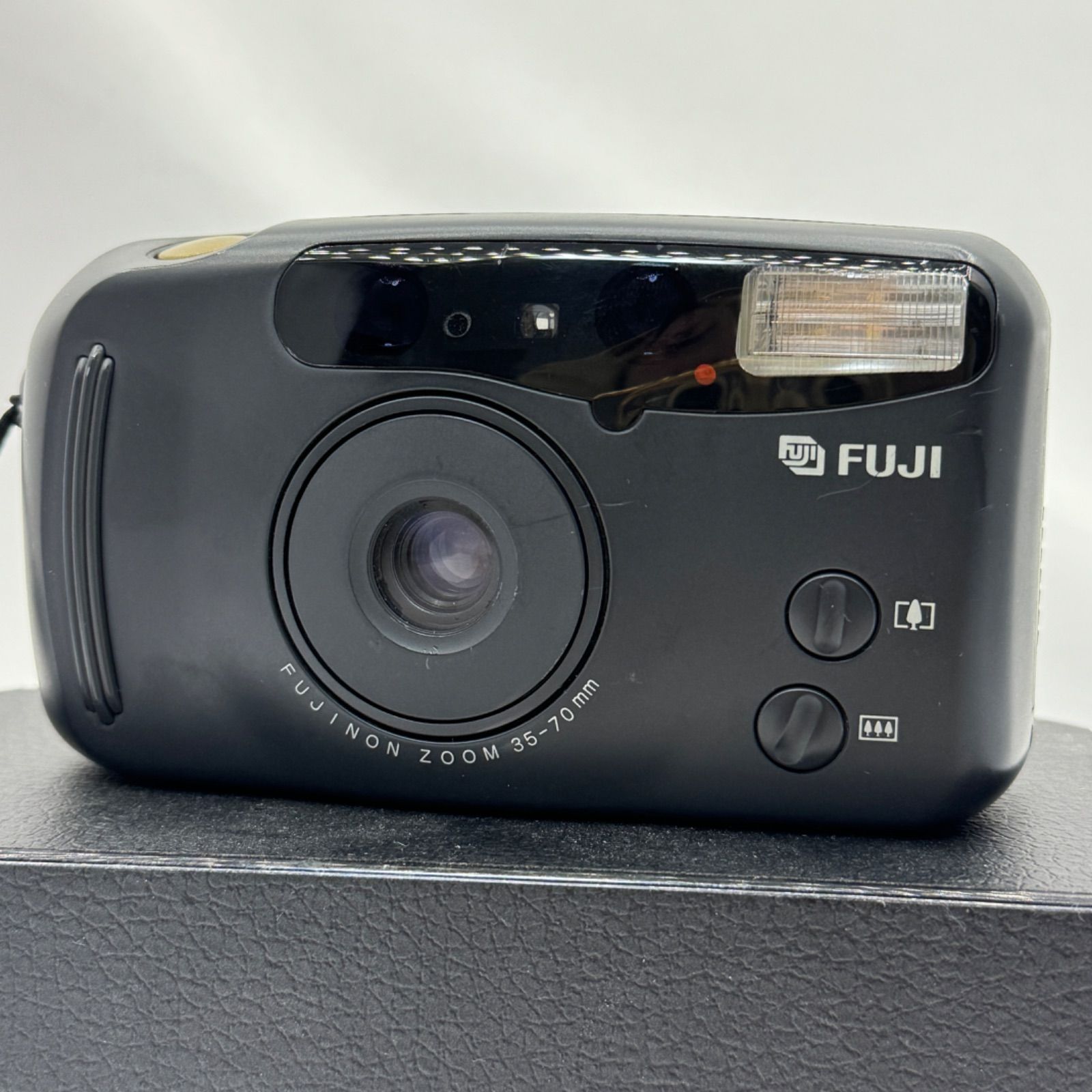 動作品】Fuji DL-700 ZOOM フィルムカメラ 富士フィルム ズーム機能付き レトロカメラ やや傷 電池込み - メルカリ