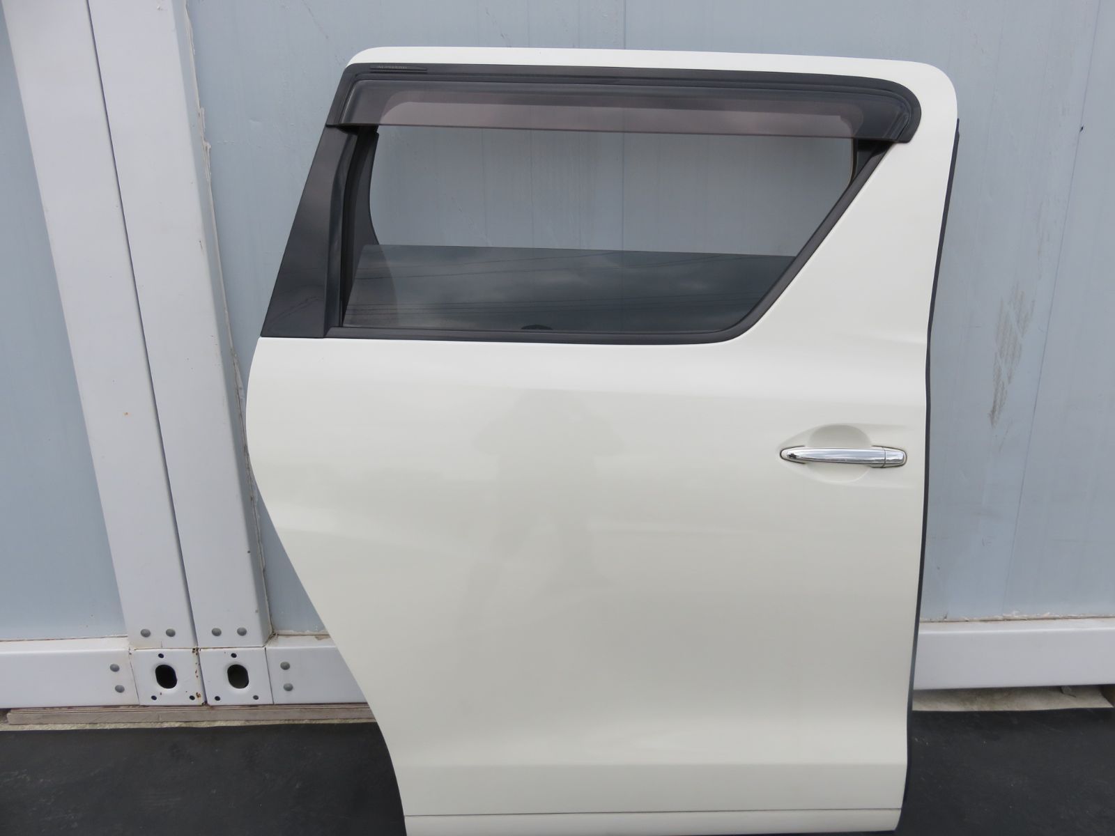 SFC2599 ヴェルファイア ANH20W ANH25W GGH20W GGH25W 後期 純正 右後 ドア 右側 右リア パワースライドドア 白070 ホワイトパール