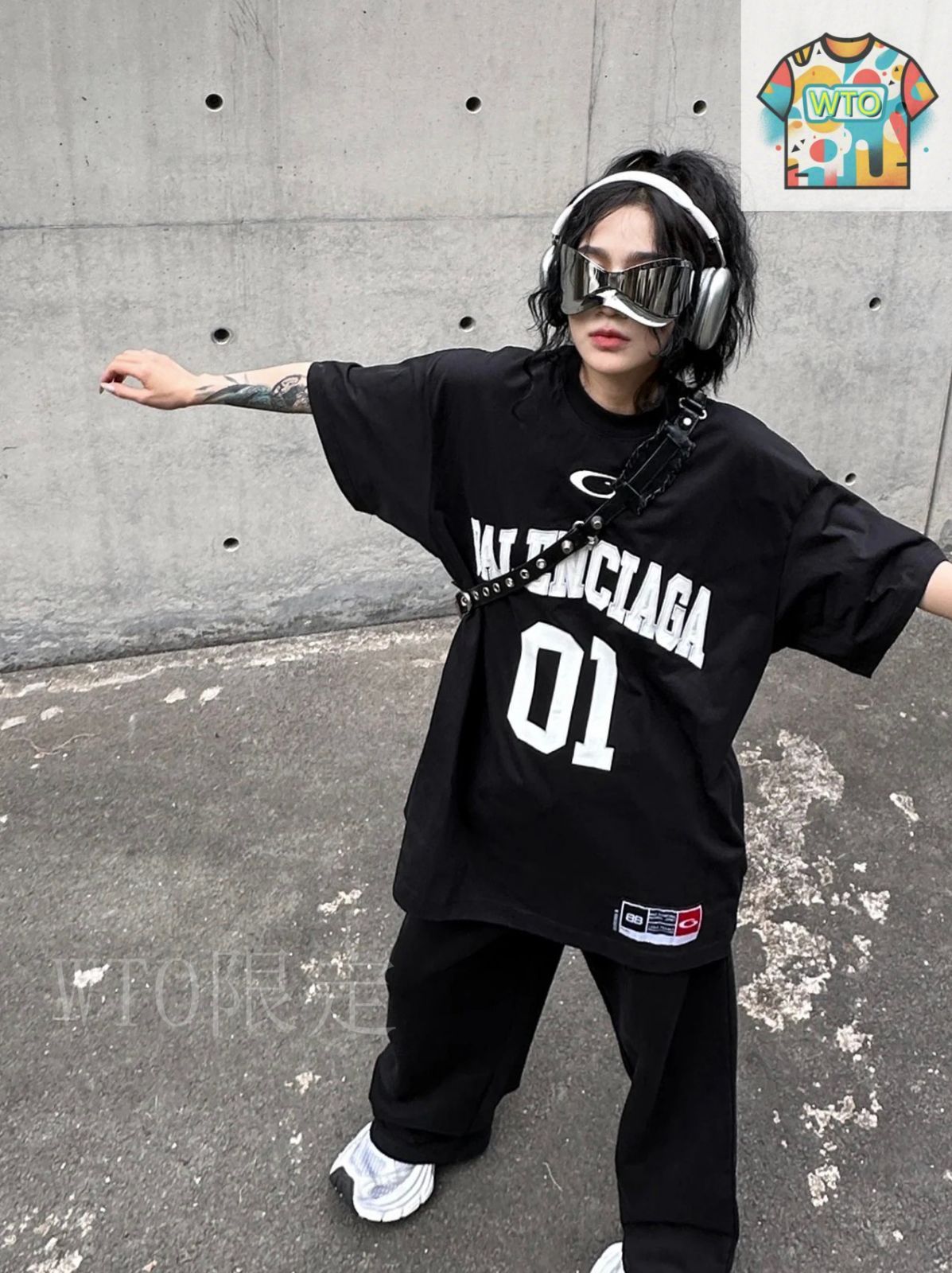 プ*d様 BALENCIAGA SS25ダメージ グリッター ロゴ Tシャツ プ*d様 BALENCIAGA SS25ダメージ グリッター ロゴ Tシャツ