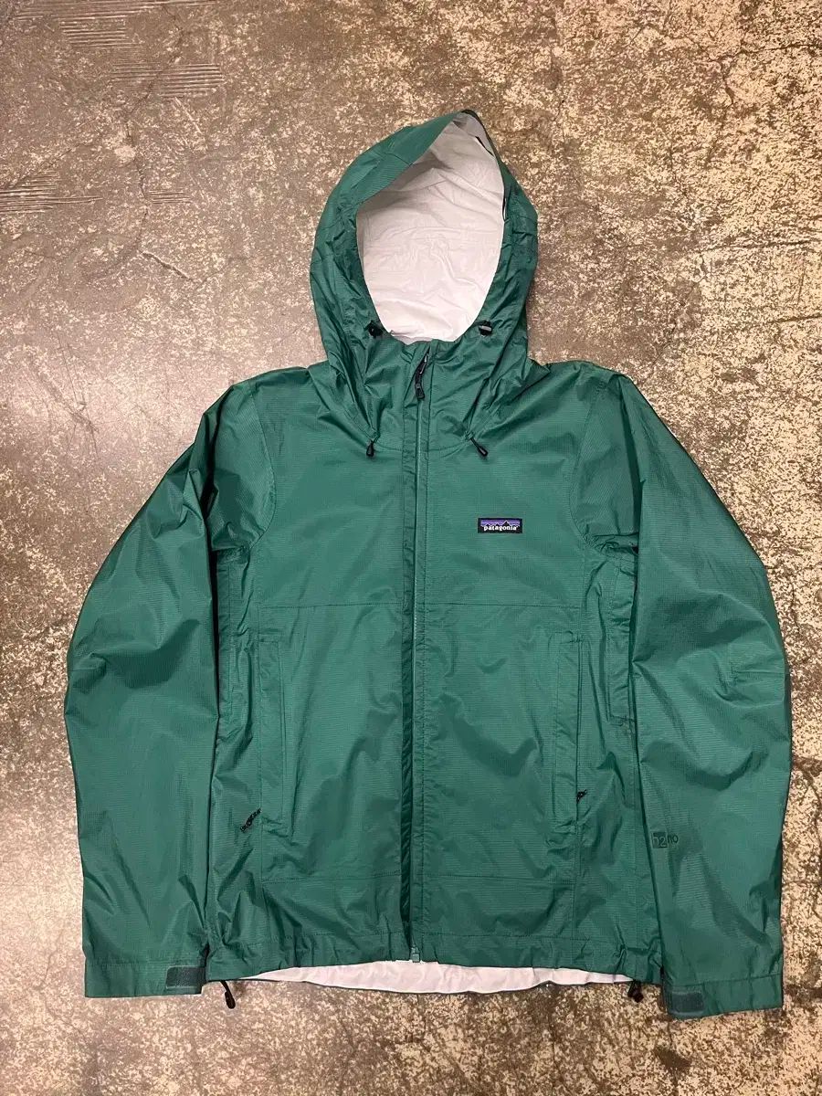 patagonia パタゴニア 緑 ウィンドブレーカー ジャケット