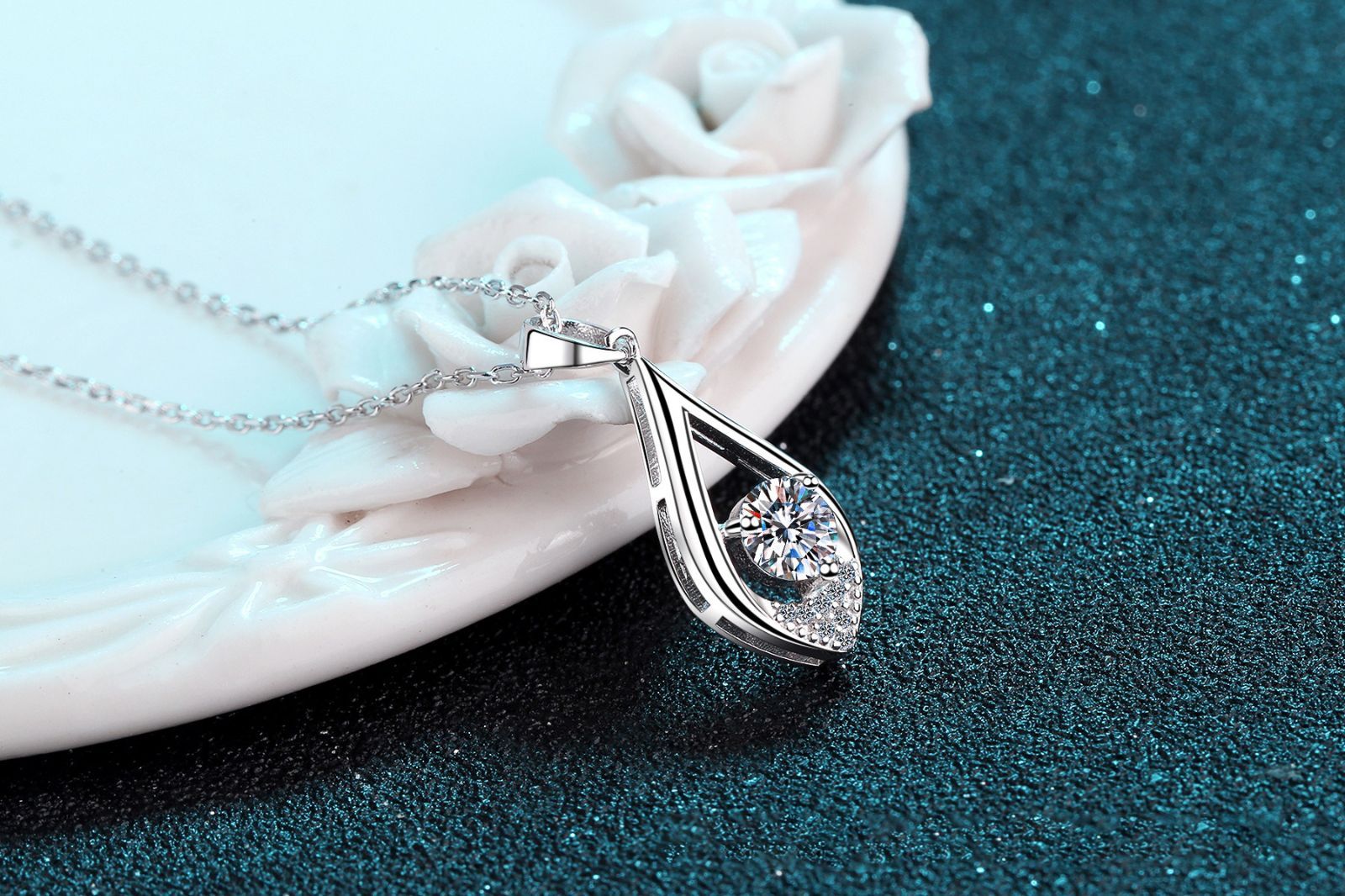 モアサナイト　ネックレス　5ct 11mm　ペンダント　SV925 モアサナイト ネックレス 5ct 11mm ペンダント SV925