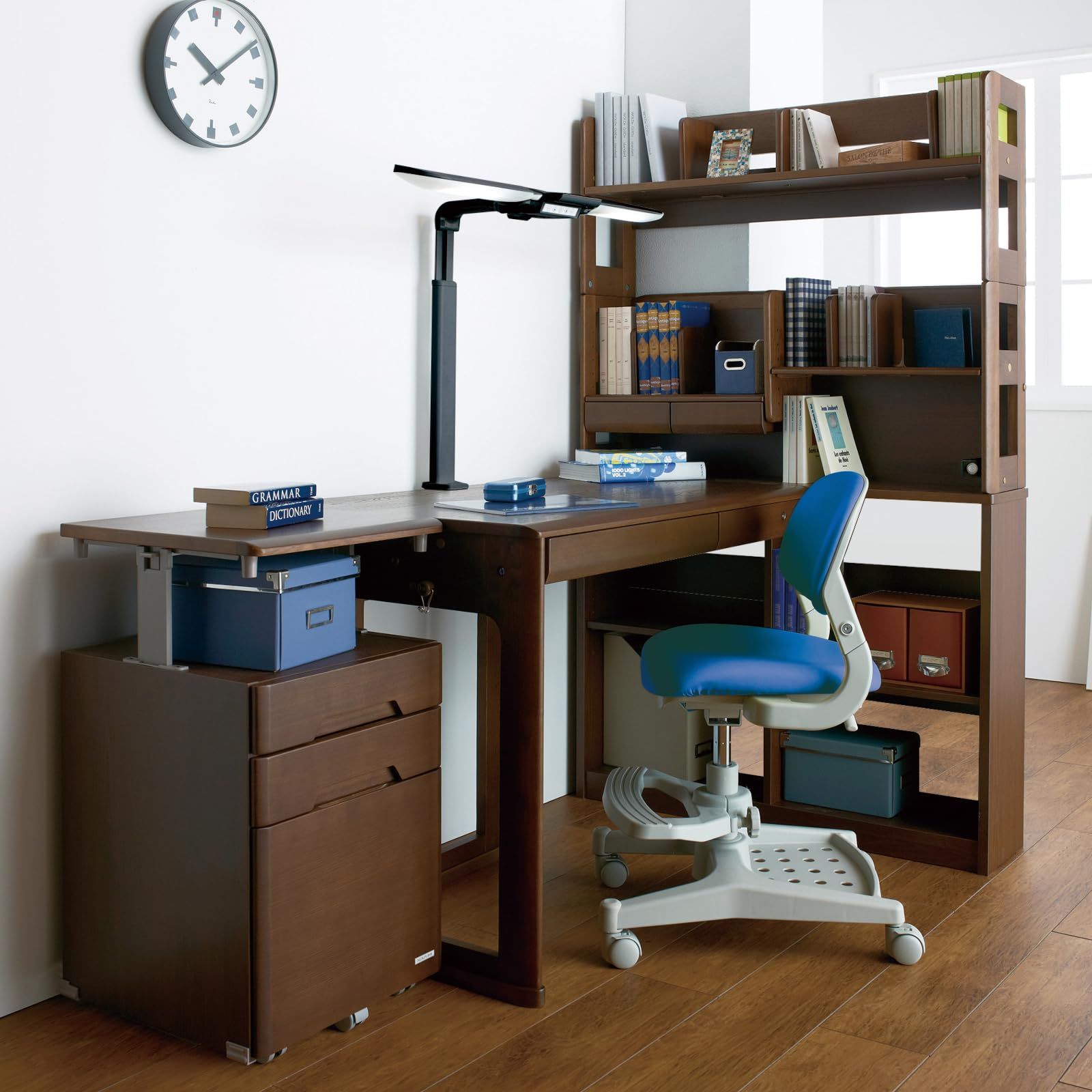 KOIZUMI コイズミ学習机 学習椅子 パッションブルー サイズ W456×D525 550×H765 875mm SH435 545mm 外寸 ハイブリッドチェア パッションブルー色 CDC-874PB