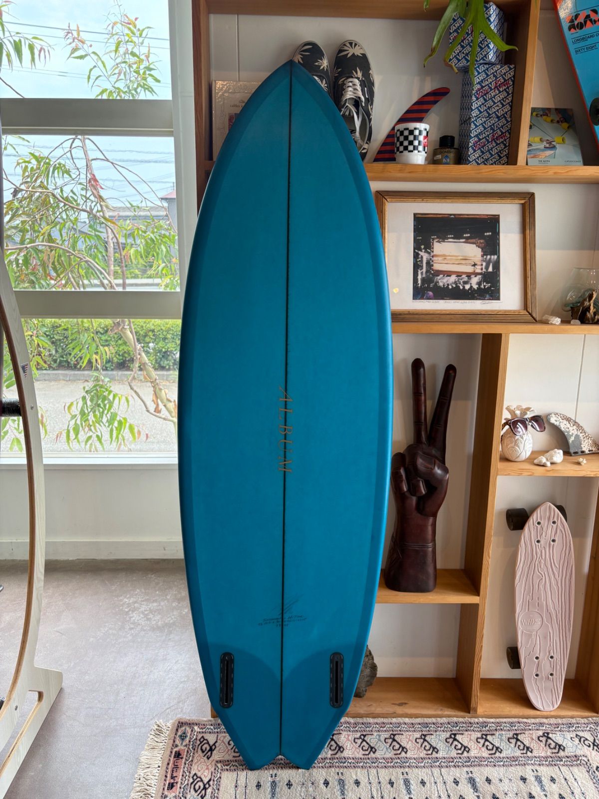 美品〈室内保管〉ALBUM サーフボード Twinsman 5'5 湘南手渡し 美品 ALBUM サーフボード Twinsman 5'5 アルバム【湘南手渡し