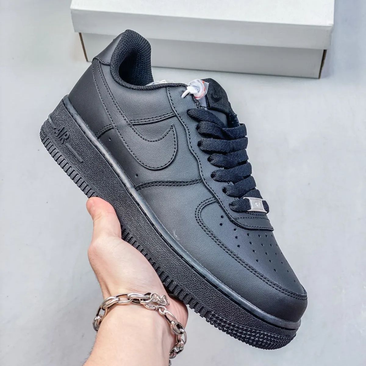 ✨大特価✨ナイキ スニーカー ブラック Nike Air Force 1 '07