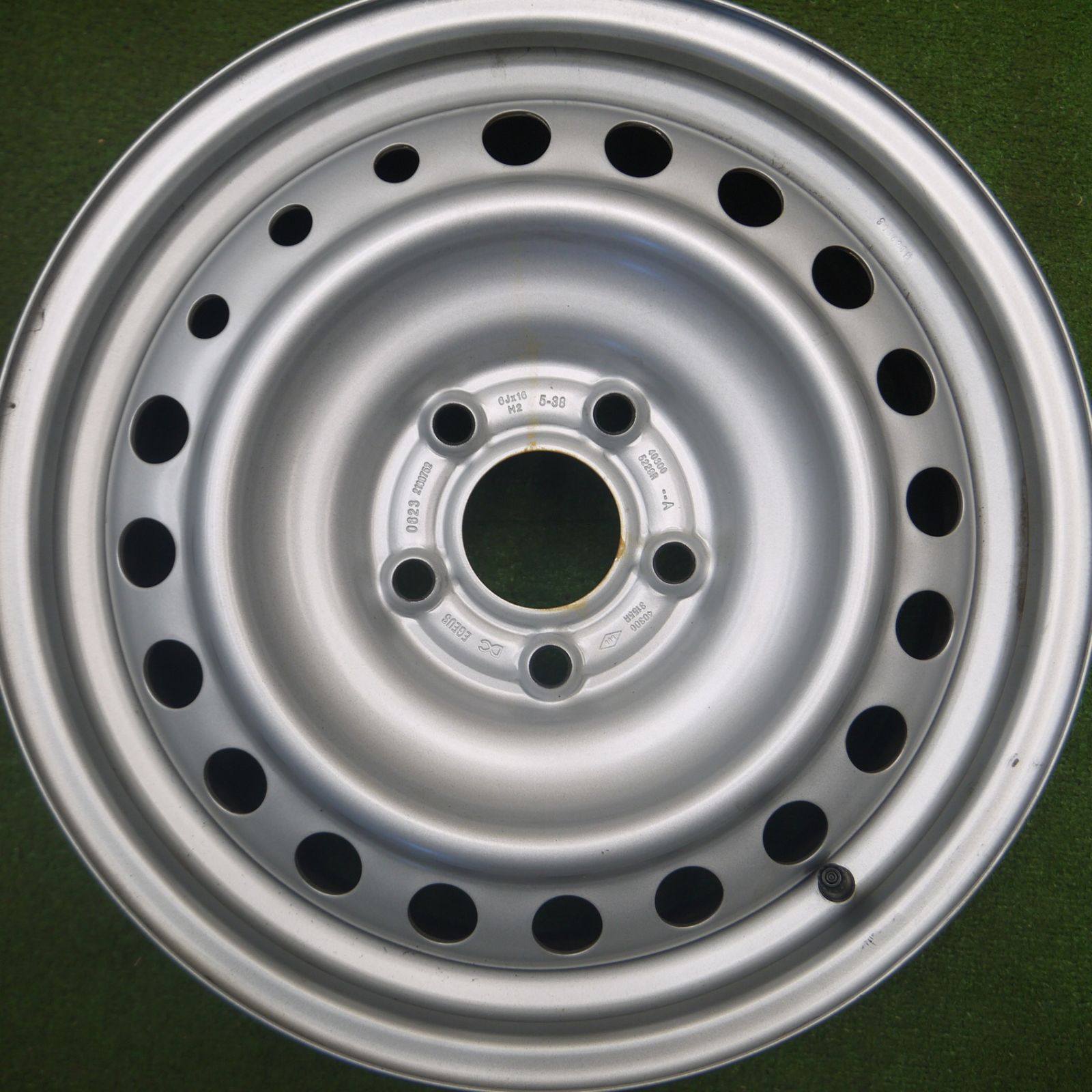 送料無料] 新車外し☆ルノー カングー 純正 スチール ホイール 16