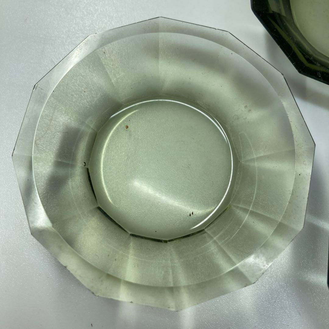 江戸ガラス　切子ギヤマン小皿3枚　横幅6㎝　東Y5-1127① 江戸ガラス 切子ギヤマン小皿3枚 横幅6㎝ 東Y5-1127①