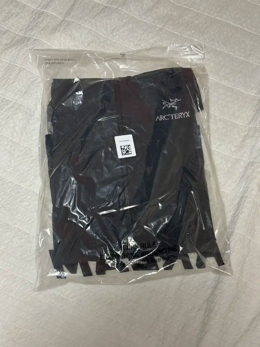 ARC TERYX アークテリクス ベータ LT ジャケット ブラック XL