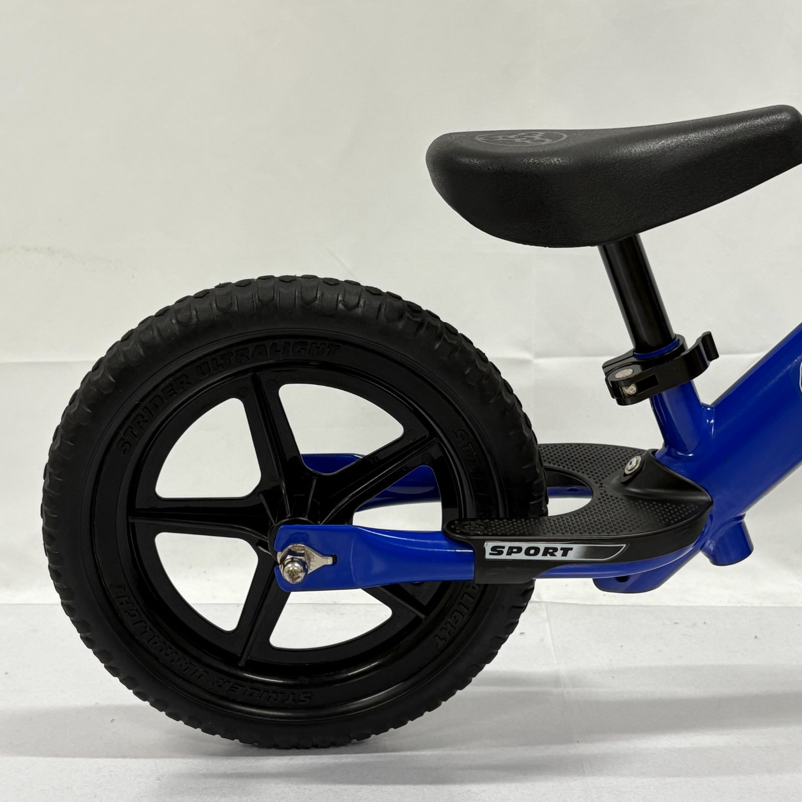 【極美品】STRIDER ストライダー　12インチ ブルー 美品 人気カラー STRIDER ストライダー 12 Sport Model スポーツ