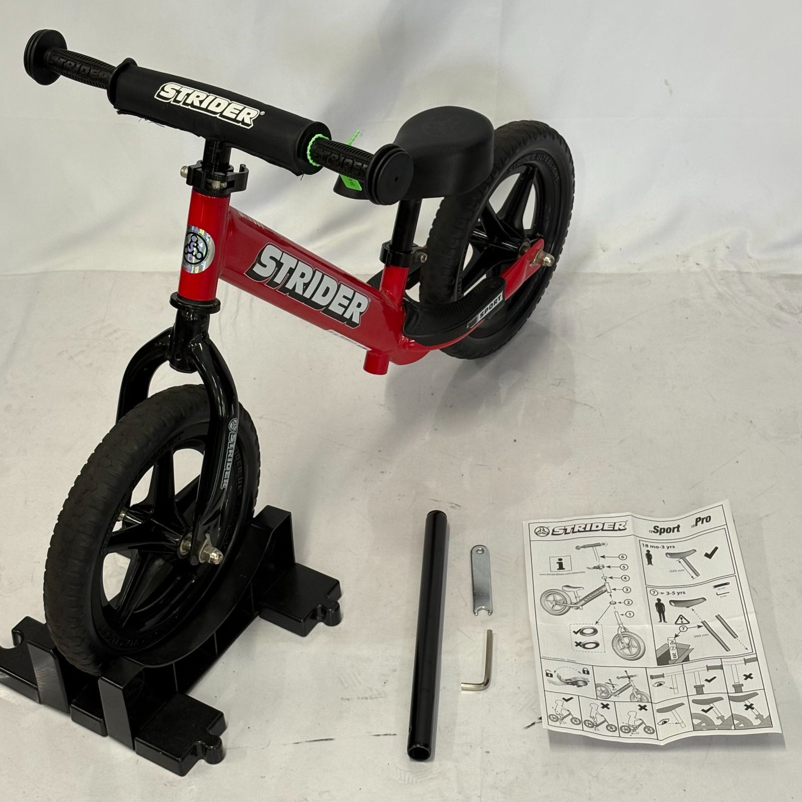 ❖✨【美品】STRIDERレッド 日本正規品 　　 　　　　　　　　説明書付き！ 美品 大人気カラー STRIDER ストライダー スポーツモデル レッド