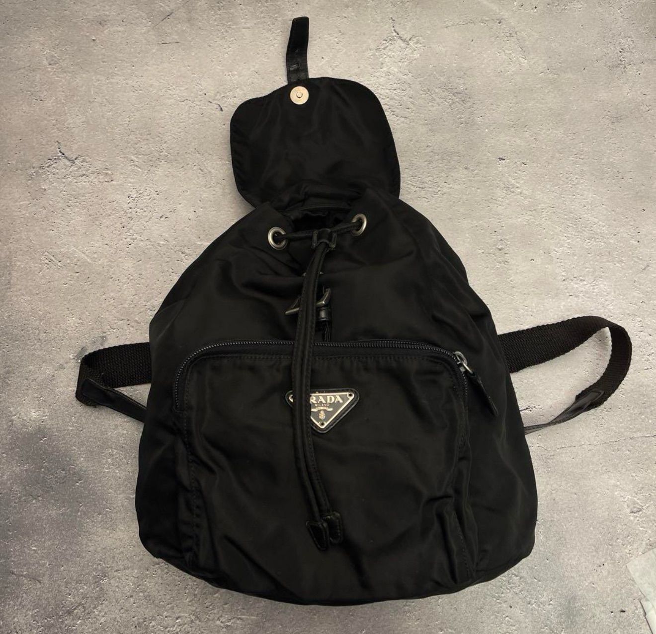 ナイロンリュック ブラック