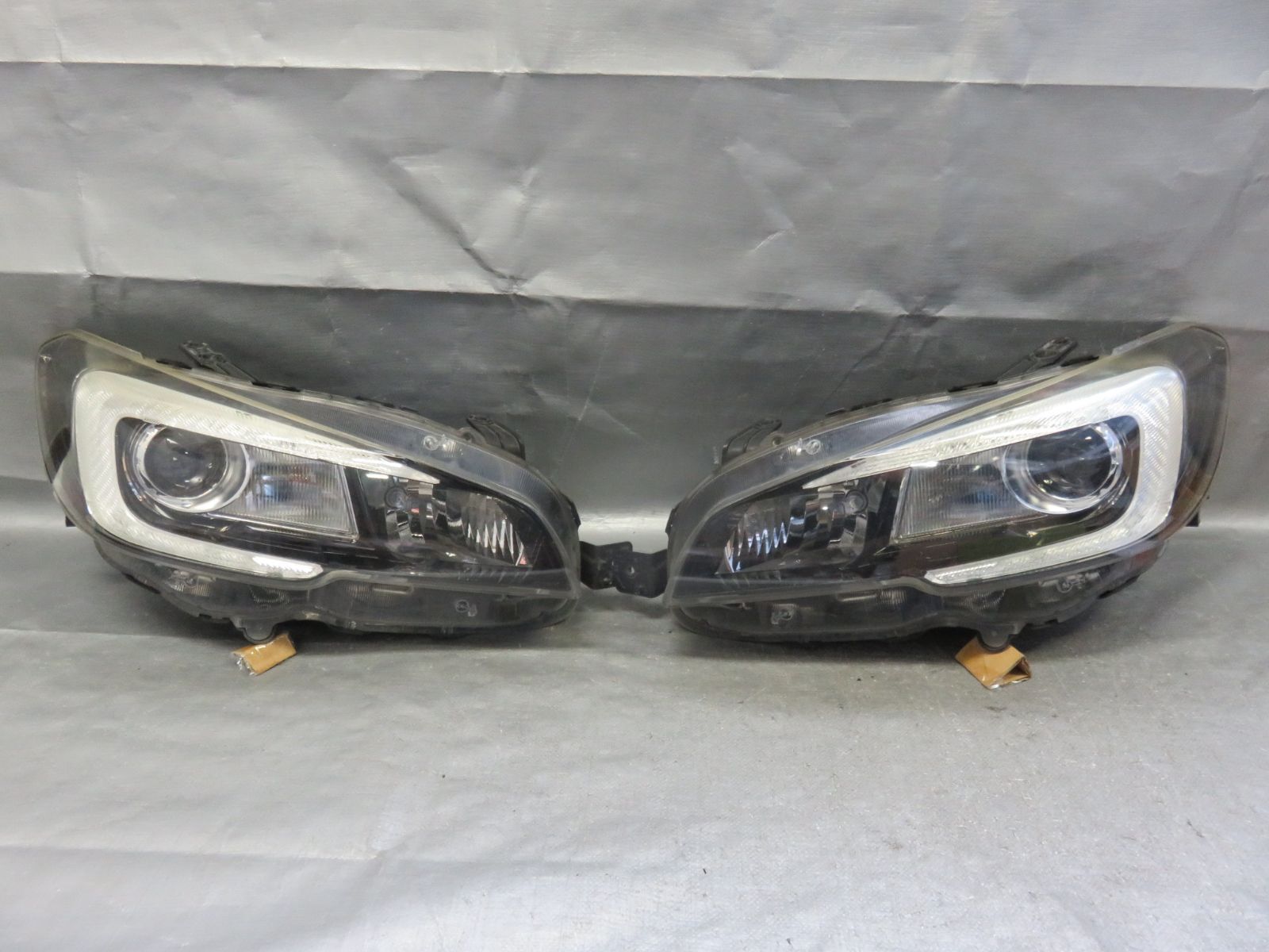 STD7274 点灯OK スバル 純正 VM4 VMG レヴォーグ LED ヘッドライト ヘッドランプ 左右セット