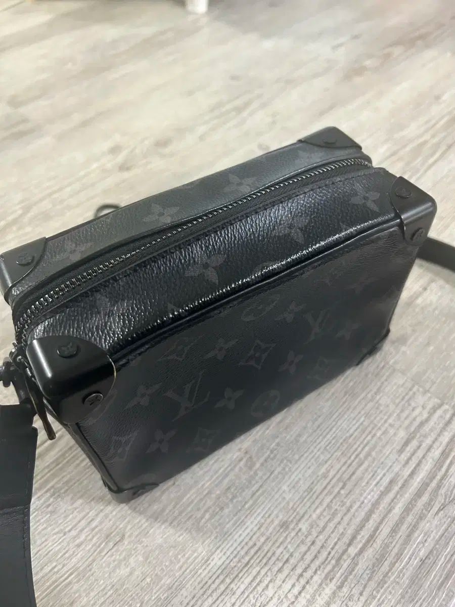 Vuitton