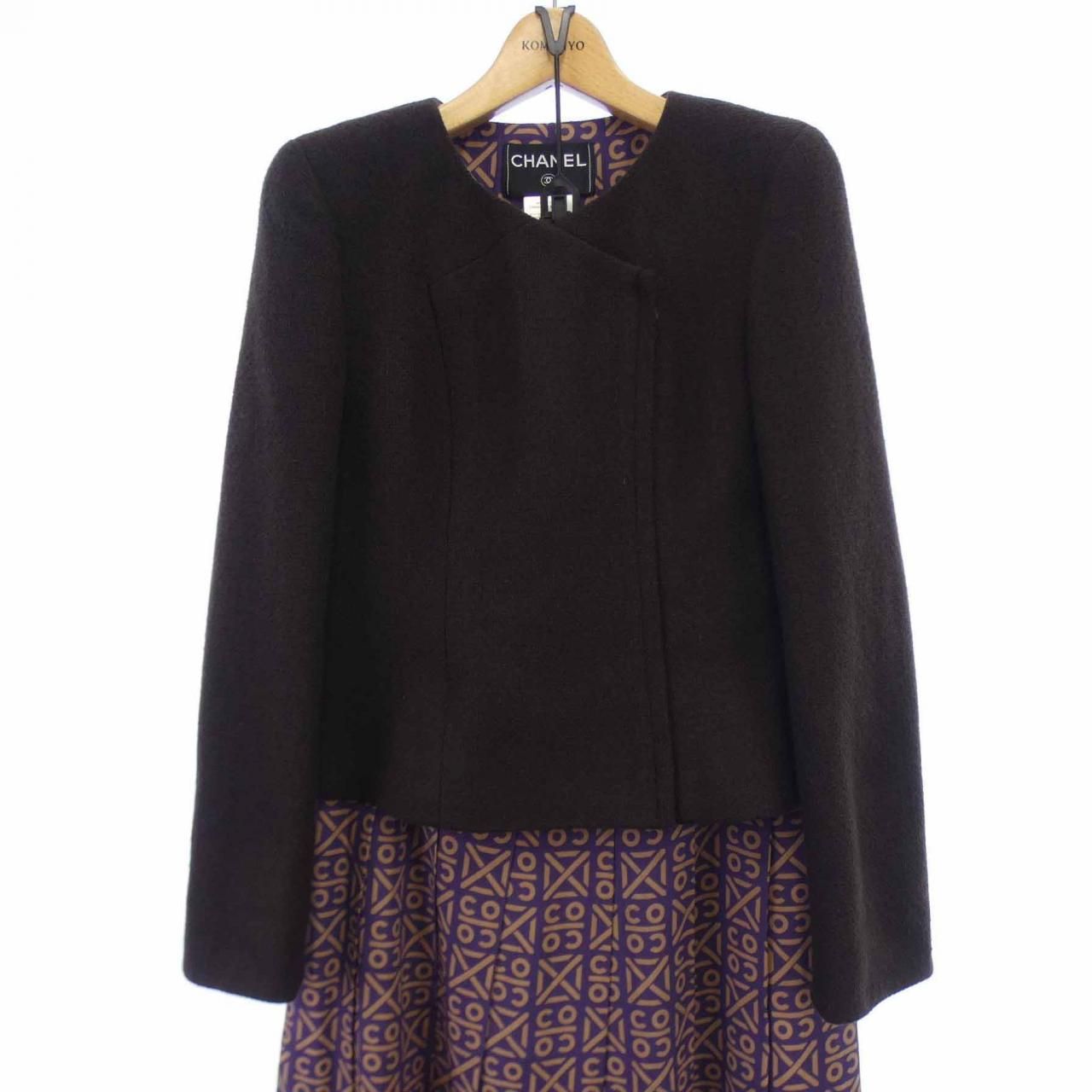 シャネル　CHANEL ヴィンテージ　スーツ　⭐️緊急値下げ⭐️ ヴィンテージ】シャネル CHANEL スーツ - メルカリ