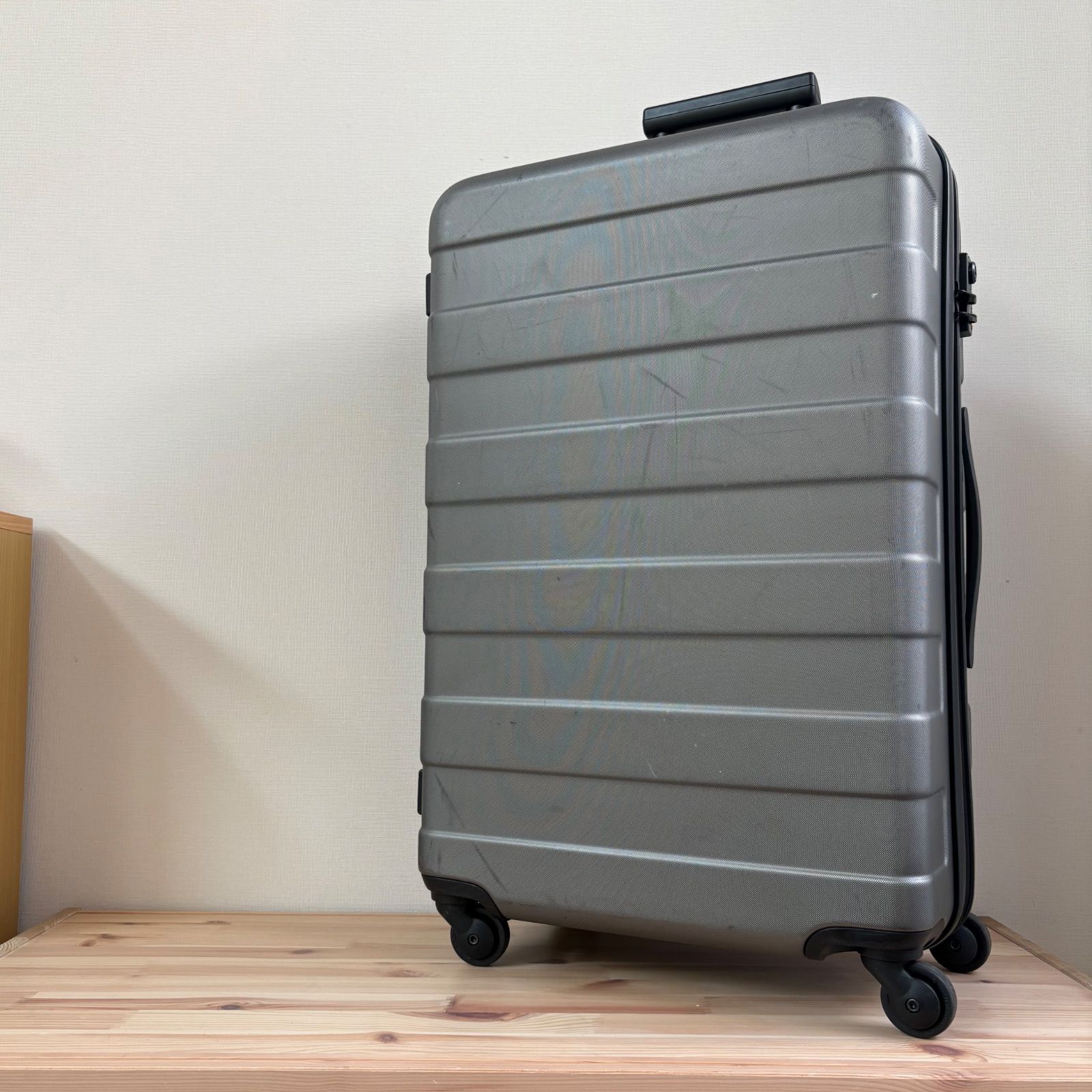 無印 MUJI 60L バーを自由に調節できるキャリーケース