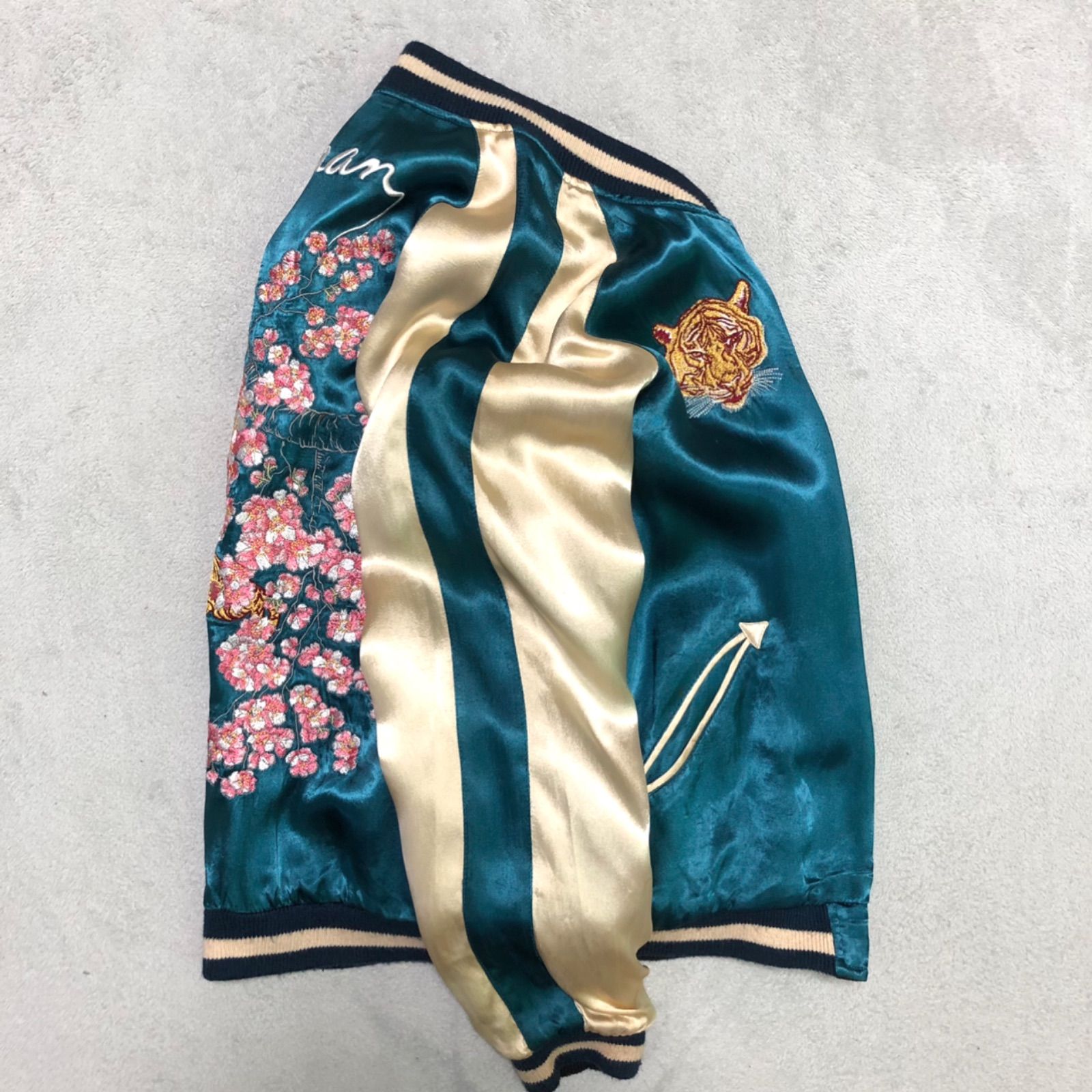 IOLANI / 居楽仁 リバーシブルスカジャン スーベニアジャケット
