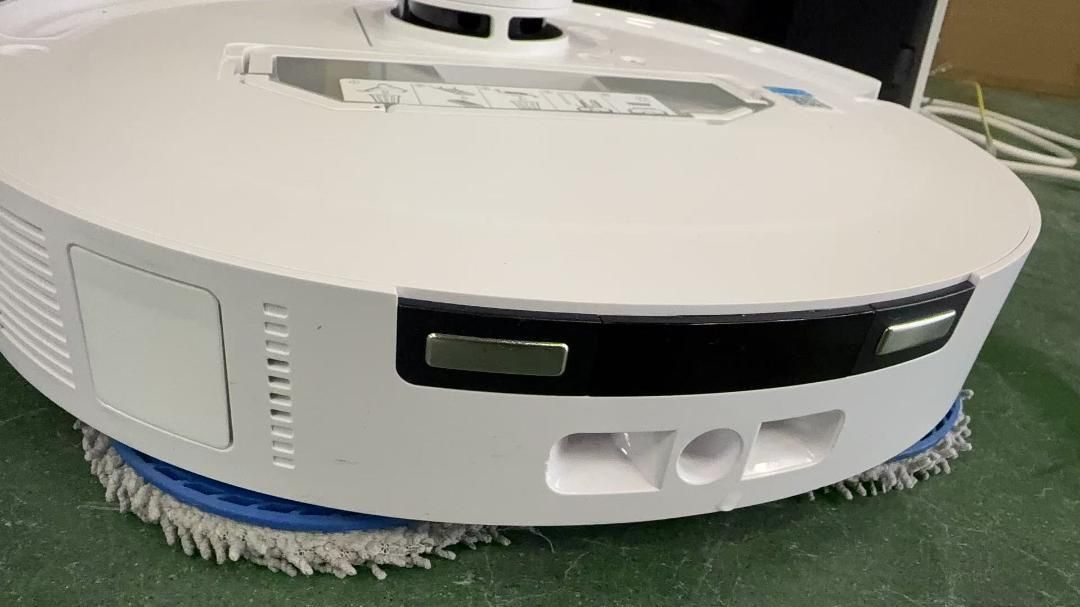 ECOVACS DEEBOT
