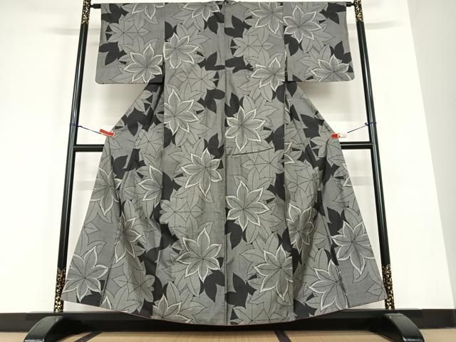 平和屋着物●本場大島紬　カタス9マルキ　楓文　正絹　逸品　AABC0098zg 平和屋着物○本場大島紬 カタス9マルキ 楓文 正絹 逸品 AABC0098zg