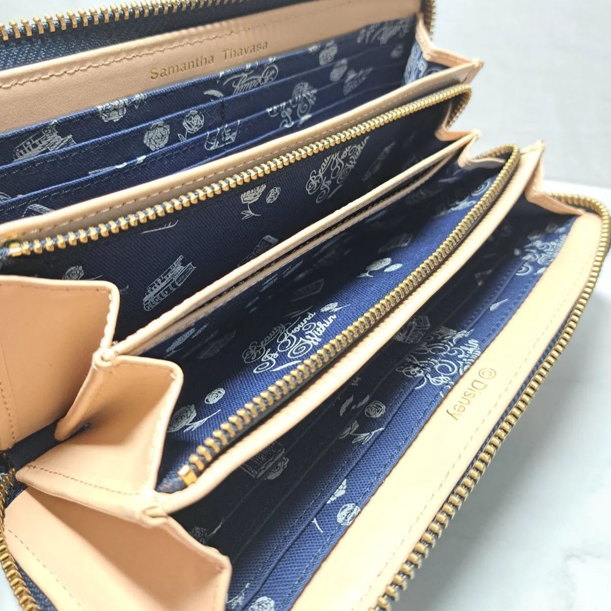 Samantha Thavasa サマンサタバサ ラウンドファスナー長財布