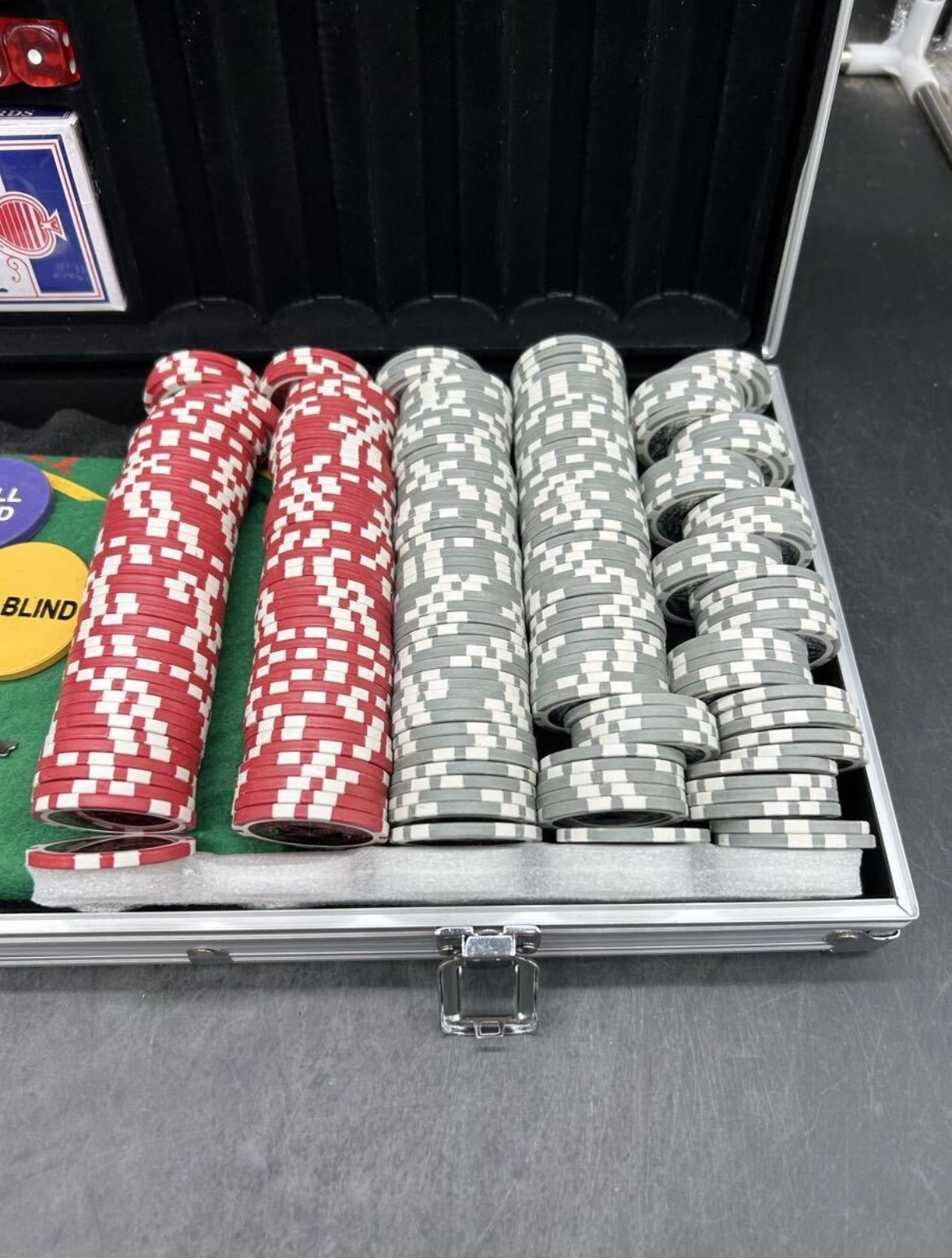 モンテカルロ チップ300枚 アルミケース ポーカーマット カジノチップ