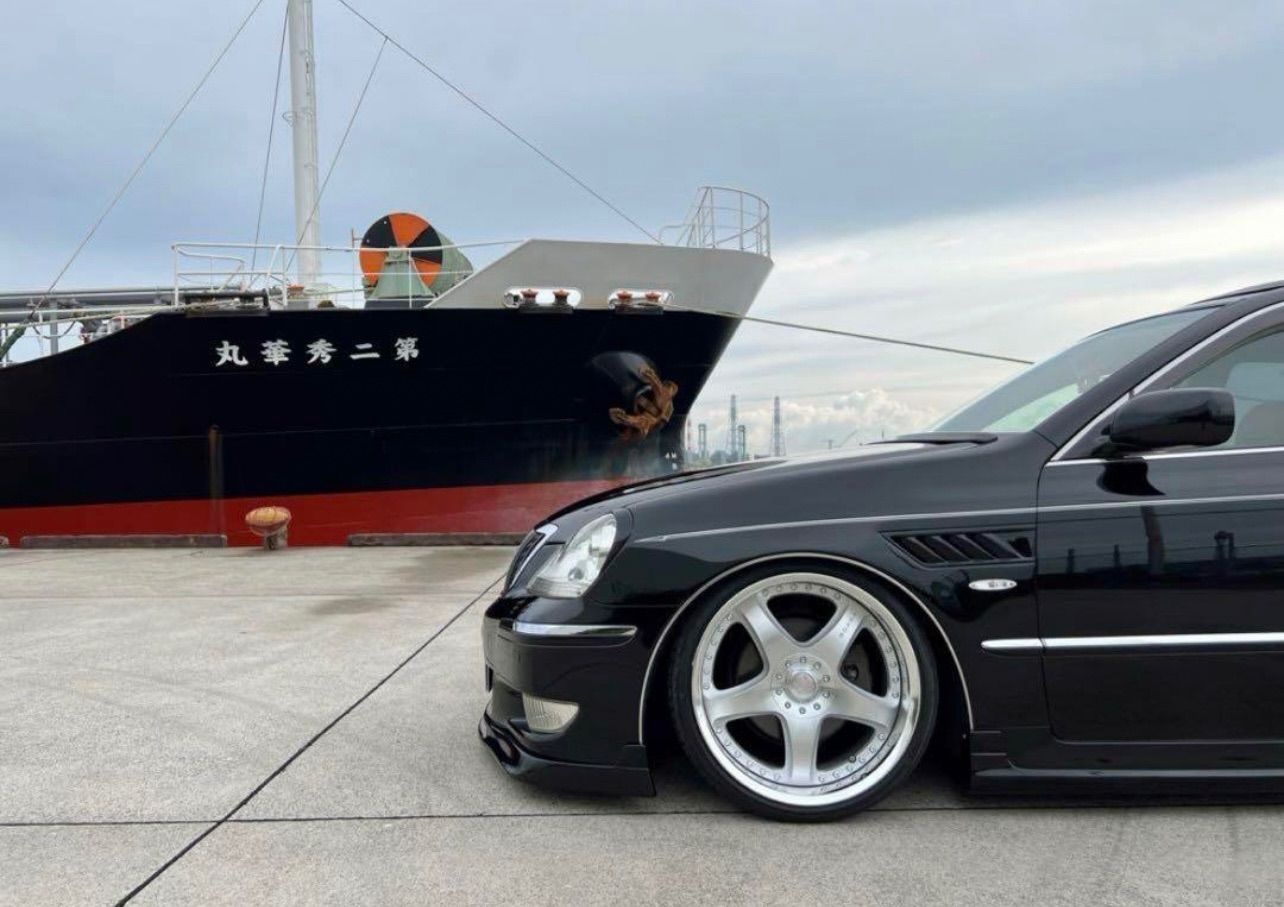 最新作！ 18 マジェスタ フルエアロキット 本物 ジャンクション  