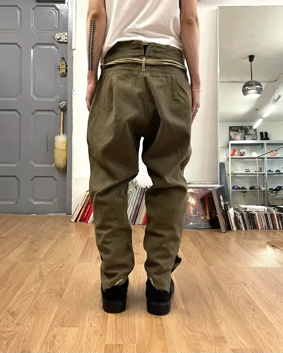 ミリタリー パンツ