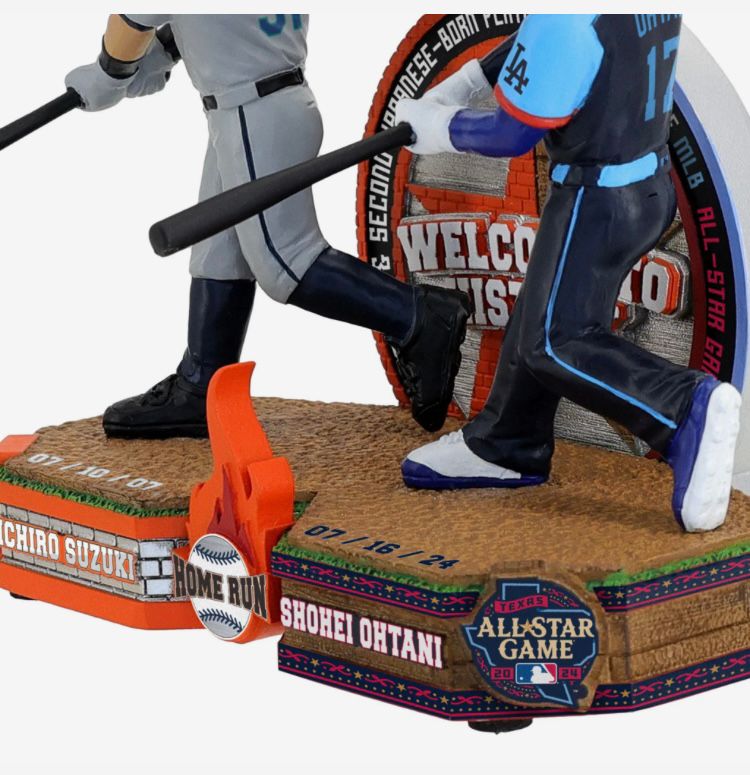 大谷翔平+イチロー 新人賞 受賞記念 ダブル・ボブルヘッド 223個限定 完売品 大谷翔平+イチロー 新人賞 受賞記念 ダブル・ボブルヘッド 223個