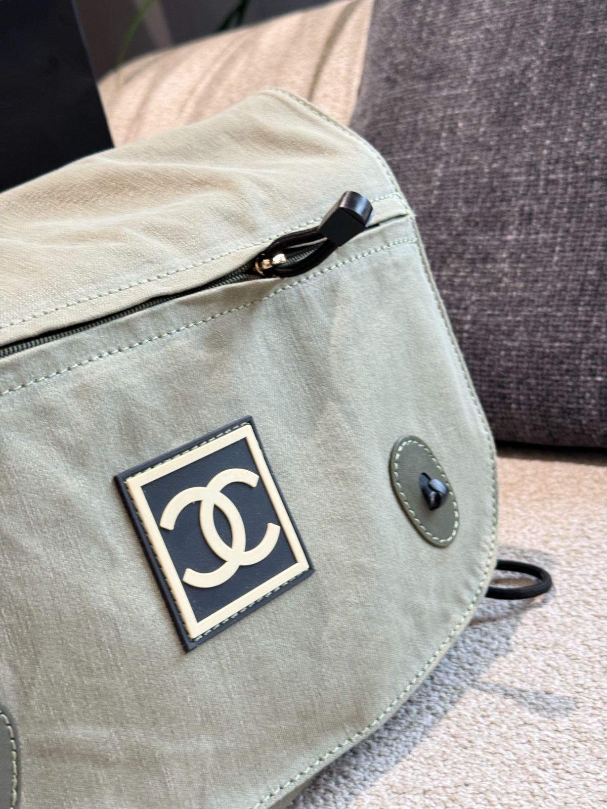【Chanel】シャネル★crossbody bag★クロスボディバッグ 今日特価】Chanel Crossbody Bag / シャネル クロスボディ
