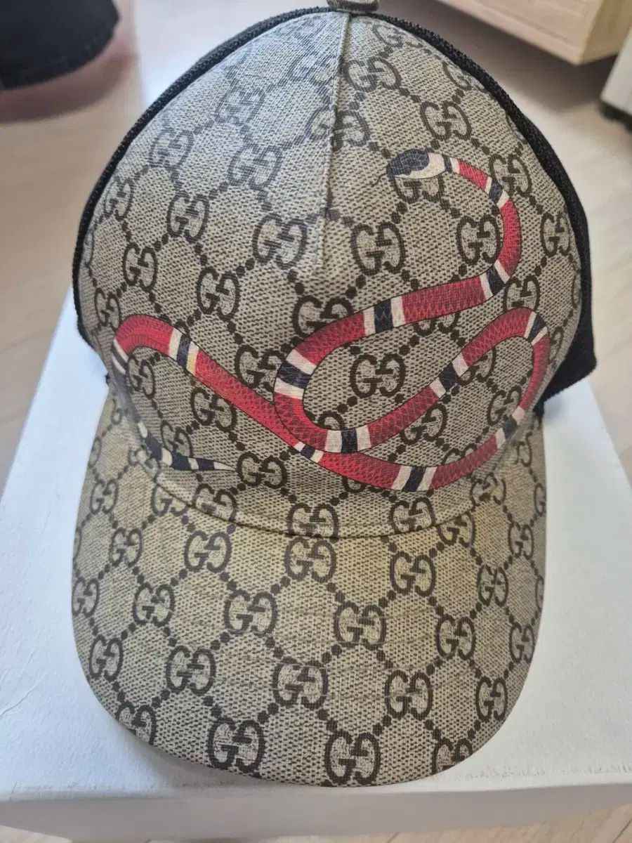 GUCCI グッチ スネーク GG Supreme シュプリーム ボールキャップ