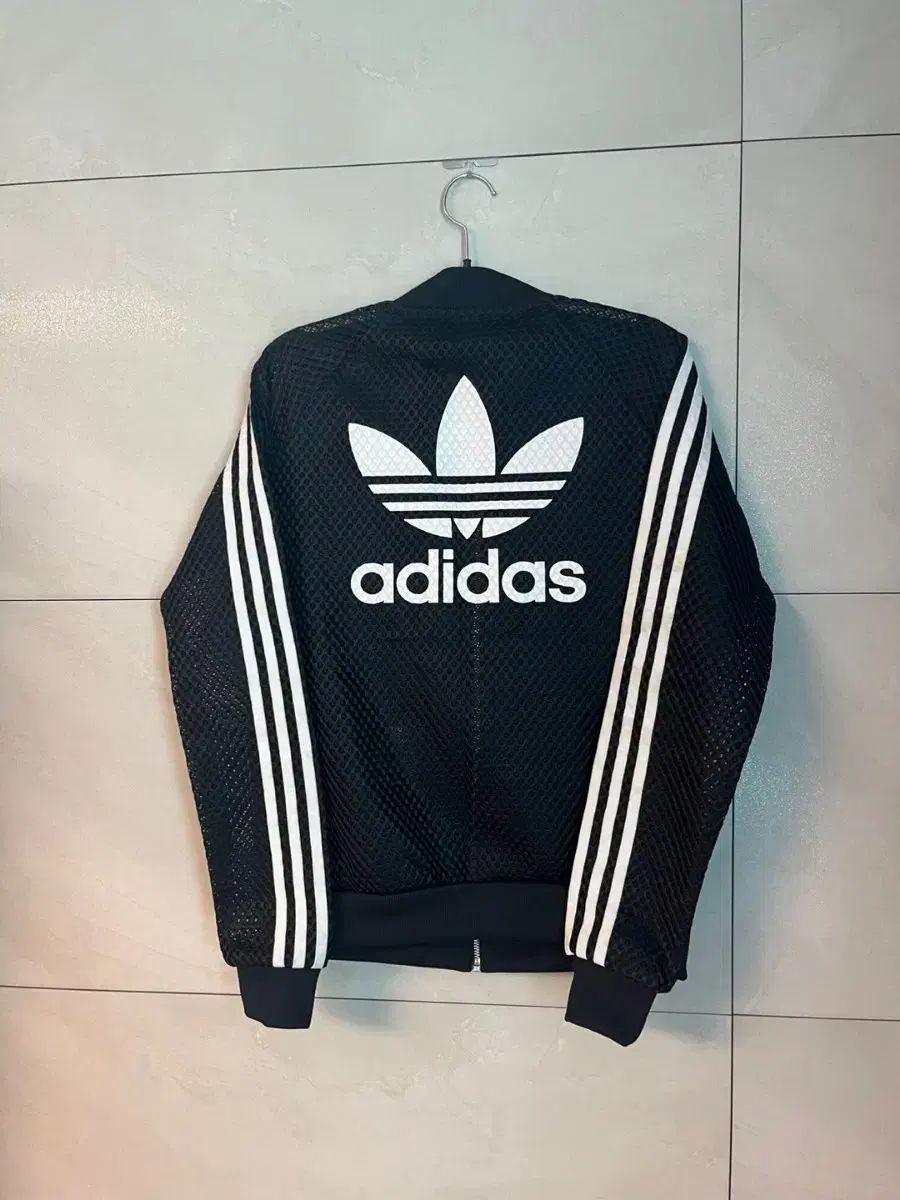 adidas アディダス スーパーガール TT 黒 90 size