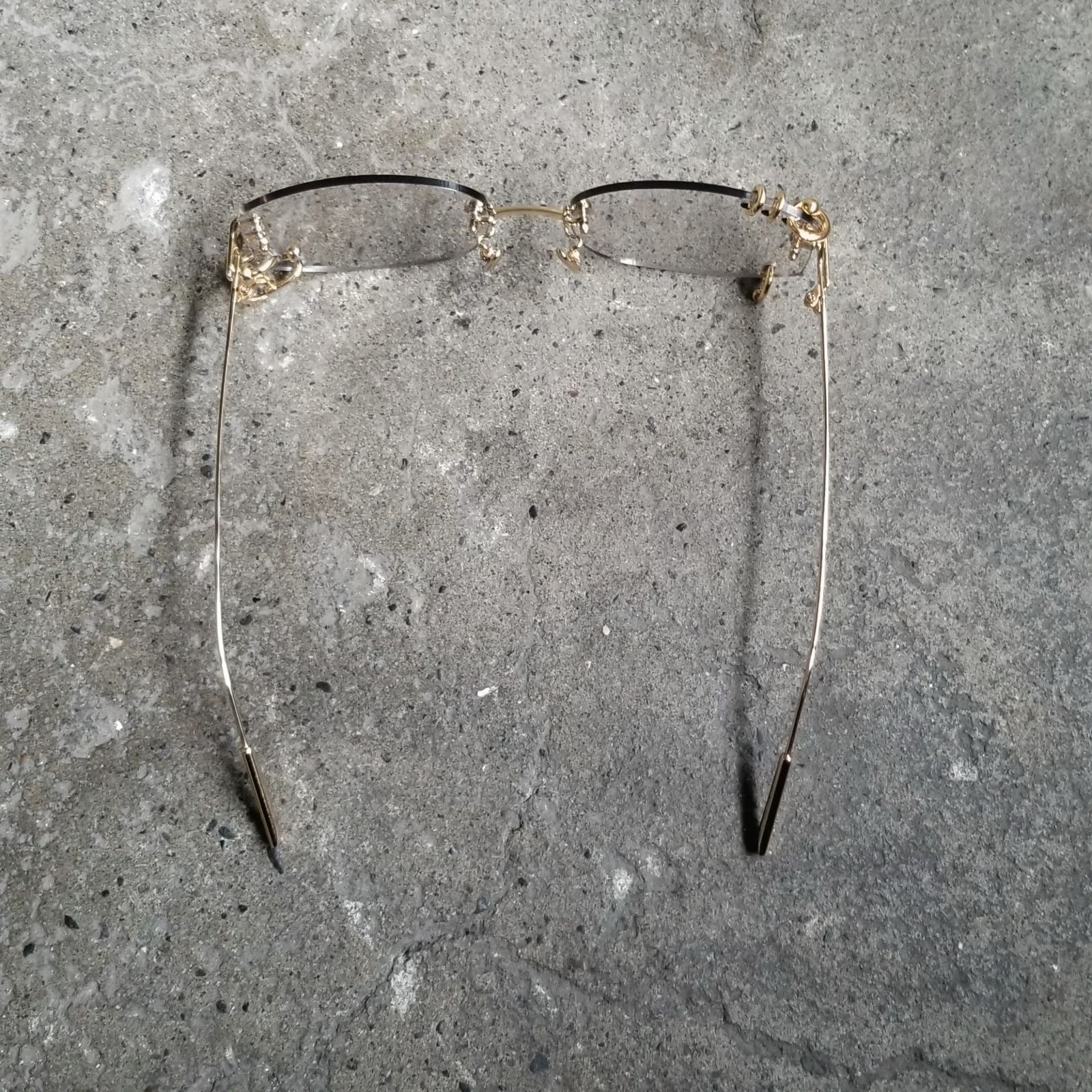 新品 AMBUSH ピアスサングラス pierced sunglass ambush ピアス サングラス pierced sunglass - メルカリ