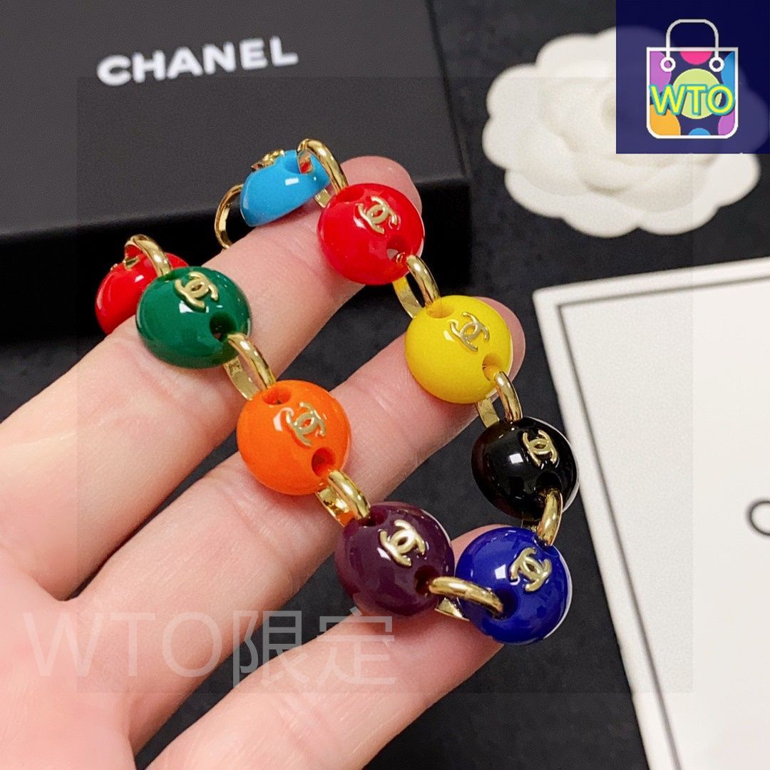 【優美な存在感】CHANELカラービーズブレスレット 今日特価】Chanel 最新モデル ダブル C カラフルビーズ ピーポー
