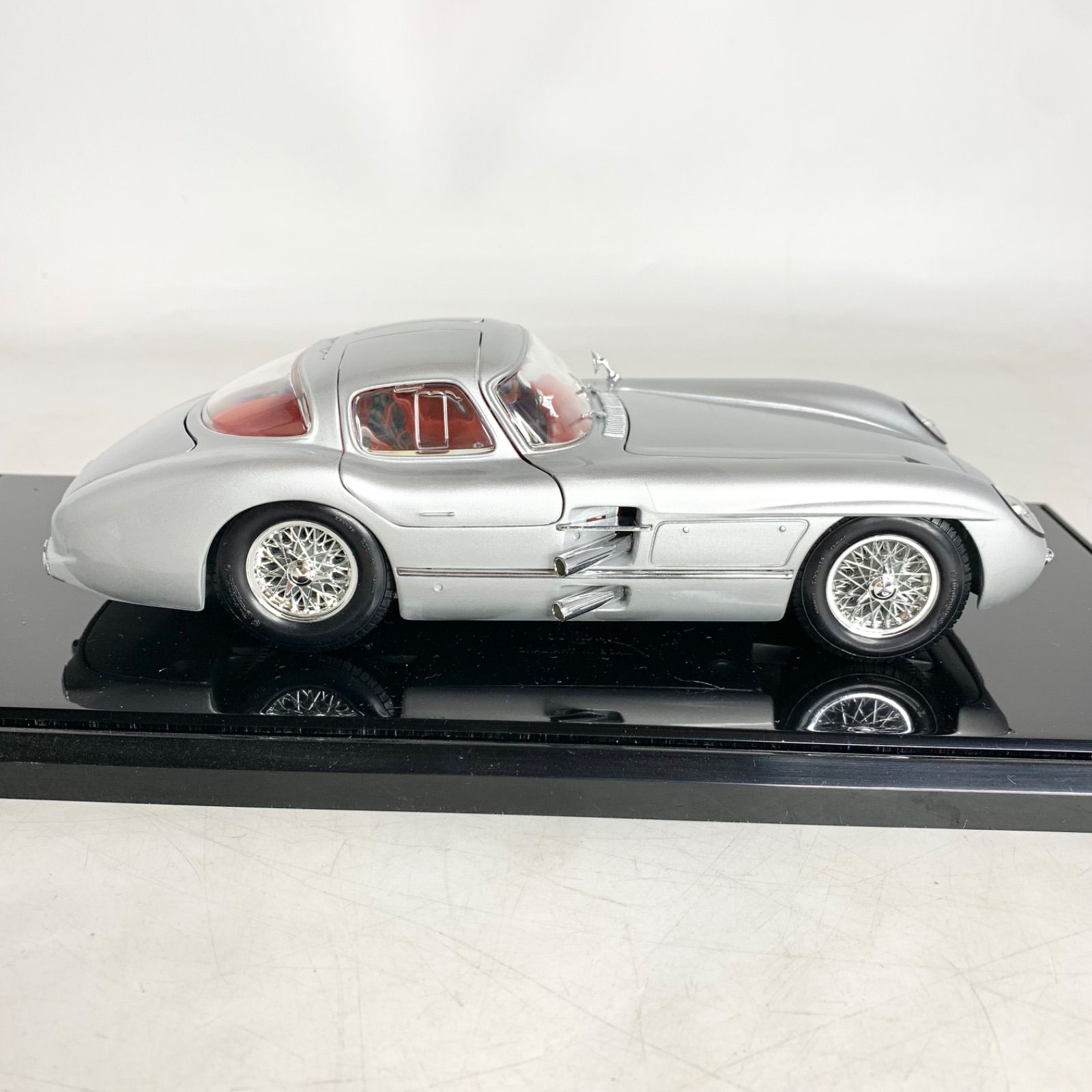 マイスト　メルセデスベンツ300SLRクーペ マイスト 1/18 メルセデス・ベンツ 300SLR Mercedes Benz Maisto
