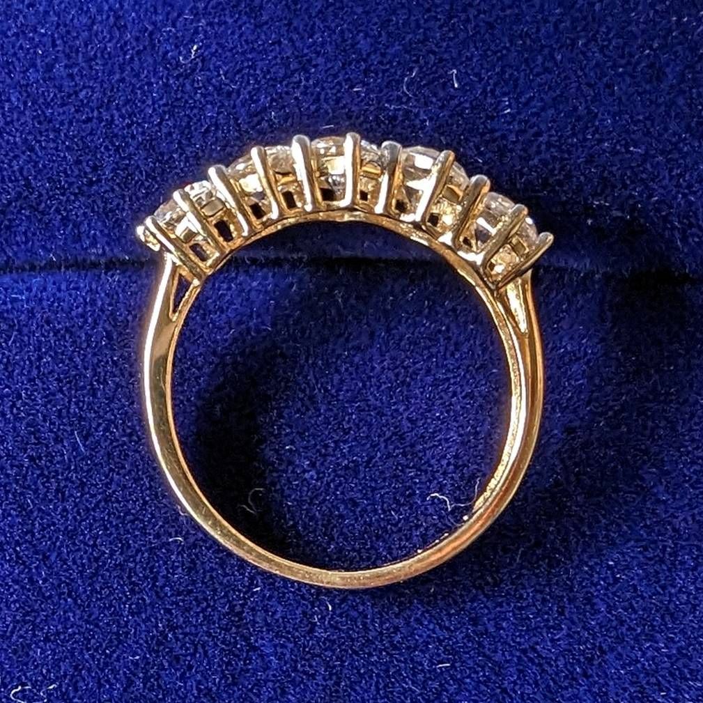 英国ヴィンテージ ジュエリー キュービックジルコニアx5 9ct