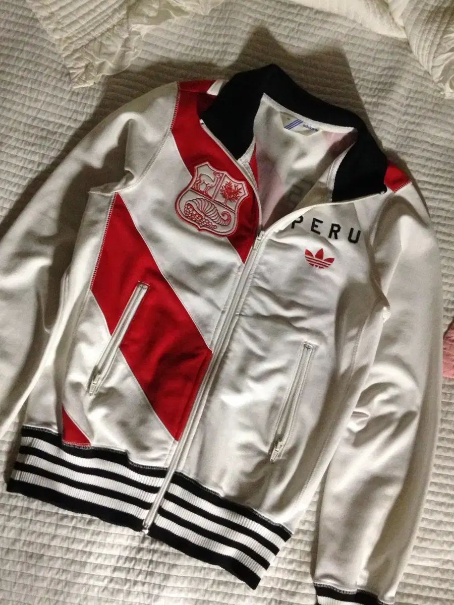 ヴィンテージ adidas アディダス ペルー ジャージ 90