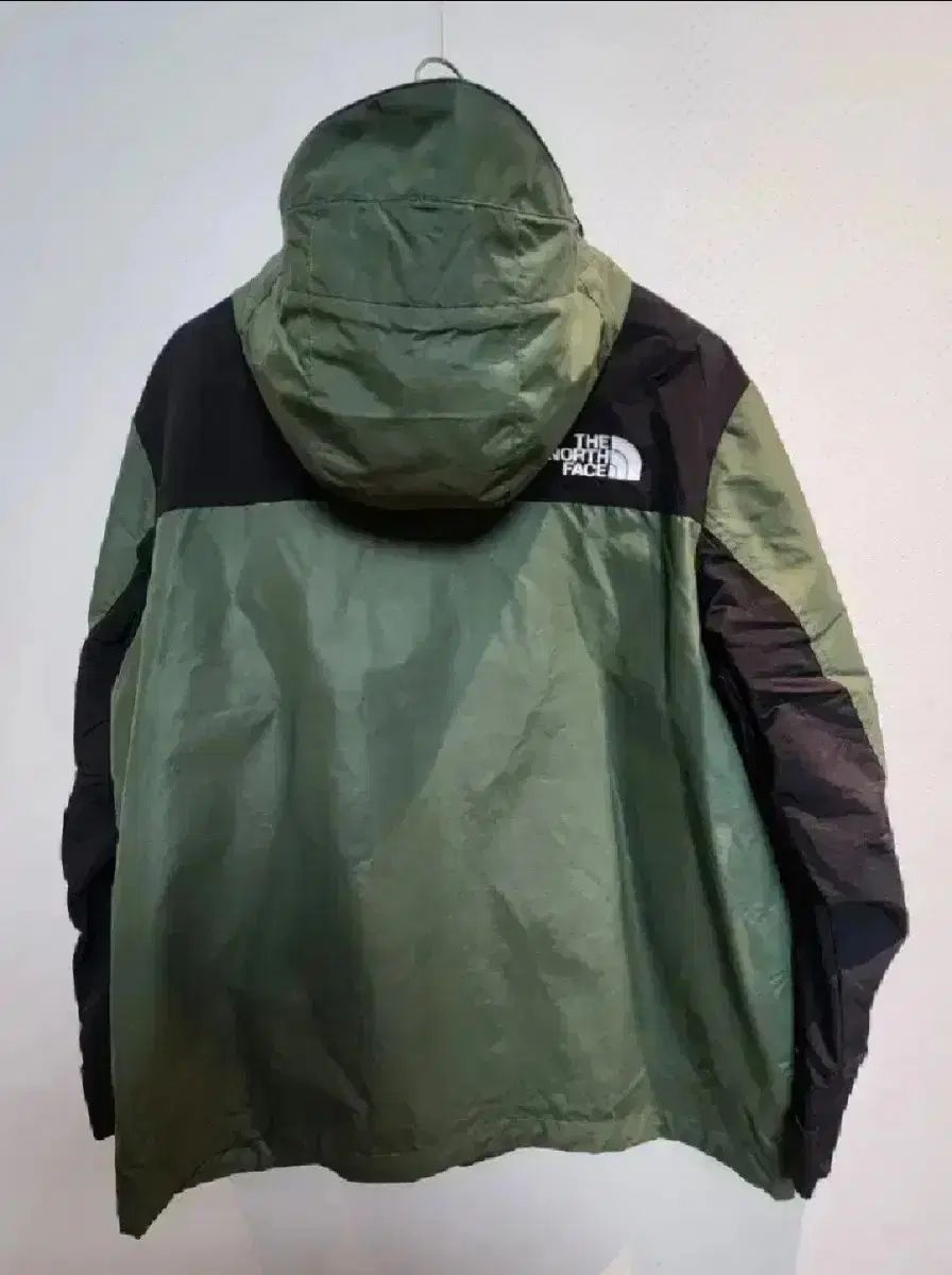 グリーンカラー